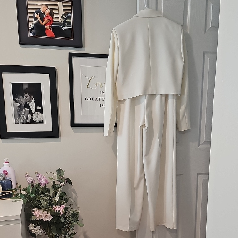 VILA Cream Tailored Suit, Size M - Picture 2 of 8